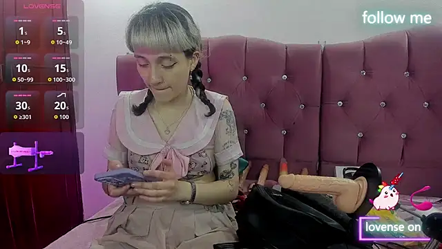 Snapshot of neeko_princes chatting on November 2025 12:11:02 PM neeko princes online show from November 2025 12:11:02 PM