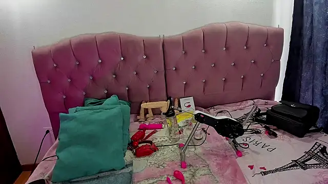 Snapshot of neeko_princes chatting on October 2025 12:04:01 PM neeko princes online show from October 2025 12:04:01 PM