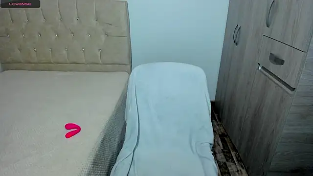 emily1  online show from March 2026 10:07:02 AM