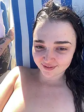 chunliklk online show from September 2025 03:30:02 PM