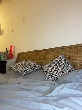 Snapshot of chunliklk chatting on February 2026 09:11:01 PM chunliklk online show from February 2026 09:11:01 PM