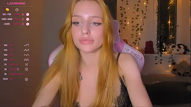 Anice  online show from February 2026 08:19:02 PM