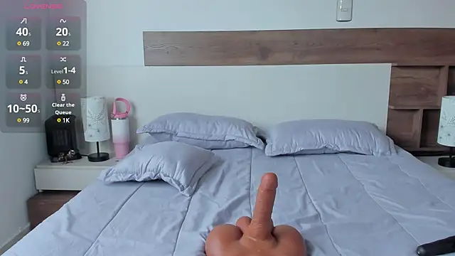 Snapshot of _fullmoon chatting on January 2025 08:43:02 PM fullmoon online show from January 2025 08:43:02 PM