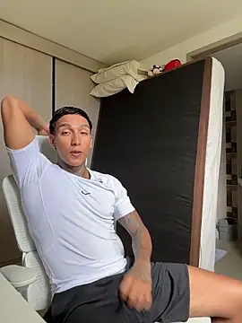 Snapshot of sendfer chatting on May 2026 07:21:02 PM sendfer online show from May 2026 07:21:02 PM