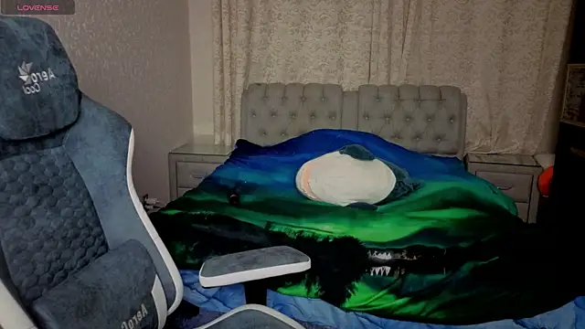 rocky foxy online show from October 2025 07:48:01 PM