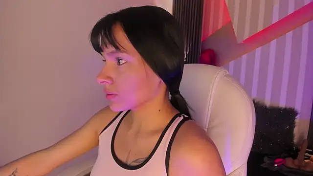  shantal smith online show from May 2026 01:42:02 AM