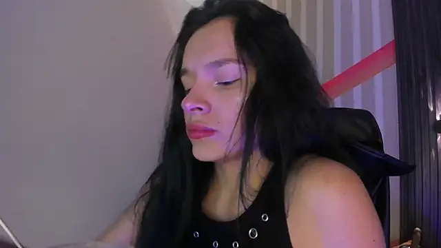  shantal smith online show from May 2026 01:02:01 AM