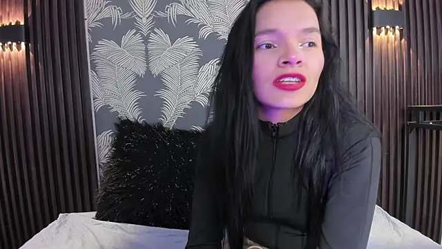 Snapshot of _shantal_smith chatting on June 2026 01:00:01 AM shantal smith online show from June 2026 01:00:01 AM