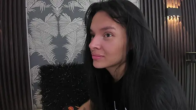 Snapshot of _shantal_smith chatting on June 2026 12:58:02 PM shantal smith online show from June 2026 12:58:02 PM