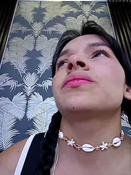  shantal smith online show from September 2025 05:52:01 PM