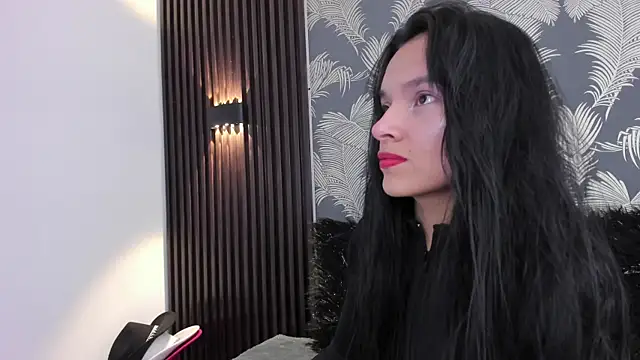 Snapshot of _shantal_smith chatting on June 2026 01:05:02 AM shantal smith online show from June 2026 01:05:02 AM