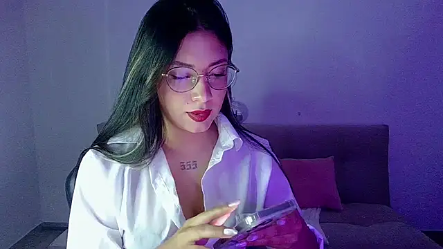 Lia 14  online show from March 2026 11:54:01 PM