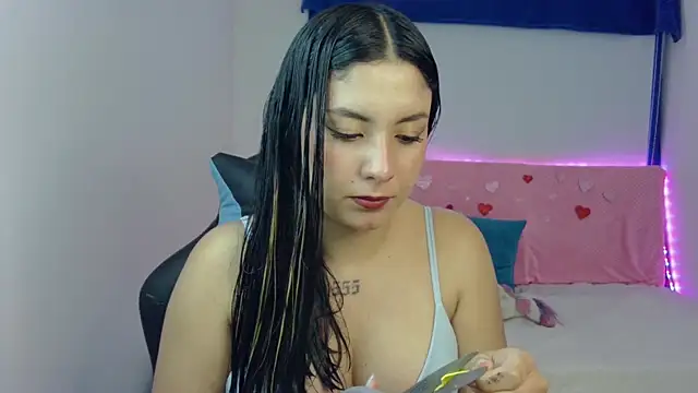 Lia 14  online show from February 2025 03:04:02 PM