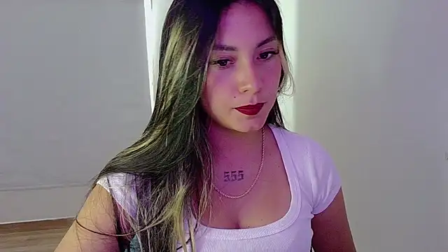 Lia 14  online show from February 2026 08:19:01 PM