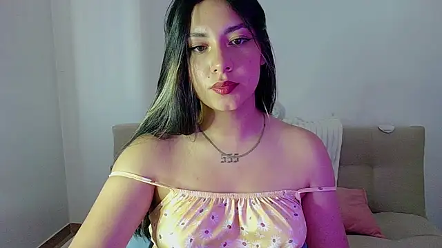 Lia 14  online show from May 2026 10:17:01 PM
