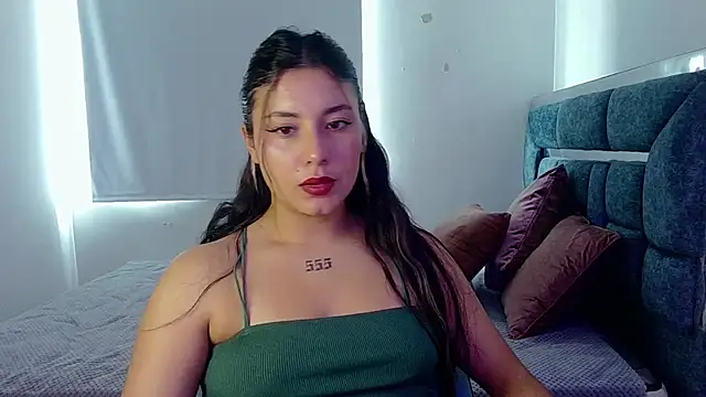 Lia 14  online show from October 2025 06:09:02 PM