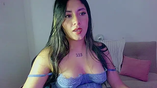 Lia 14  online show from June 2026 10:25:02 PM