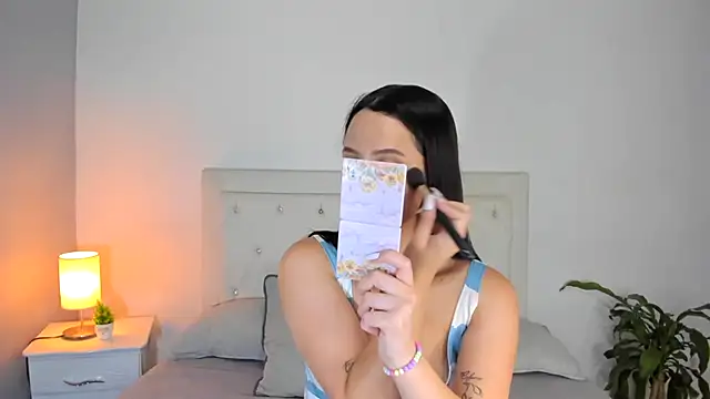 MELISSA ALVAREZ online show from October 2025 09:32:01 AM