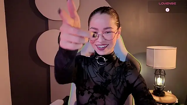 Snapshot of rosse_98_ chatting on June 2026 02:50:01 PM rosse 98 online show from June 2026 02:50:01 PM