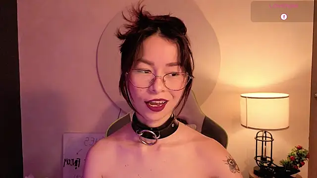 Snapshot of rosse_98_ chatting on June 2026 03:23:02 PM rosse 98 online show from June 2026 03:23:02 PM