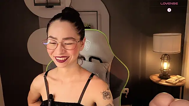 Snapshot of rosse_98_ chatting on July 2026 02:47:02 PM rosse 98 online show from July 2026 02:47:02 PM