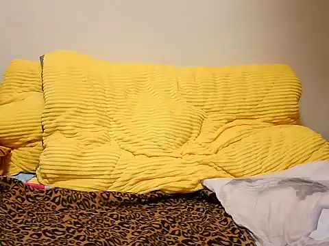 cindy mia online show from November 2025 07:03:01 PM