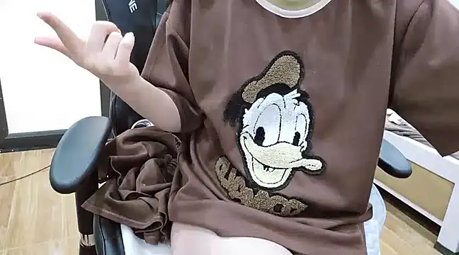 Kemmy babe20 online show from January 2025 06:53:02 AM