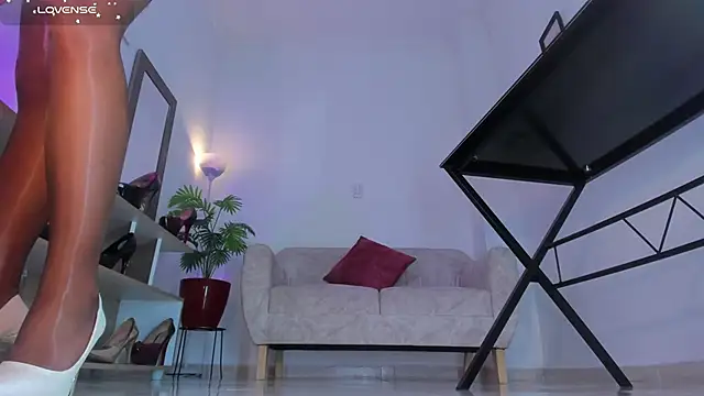 Katherinlevinee1 online show from October 2025 12:20:02 PM