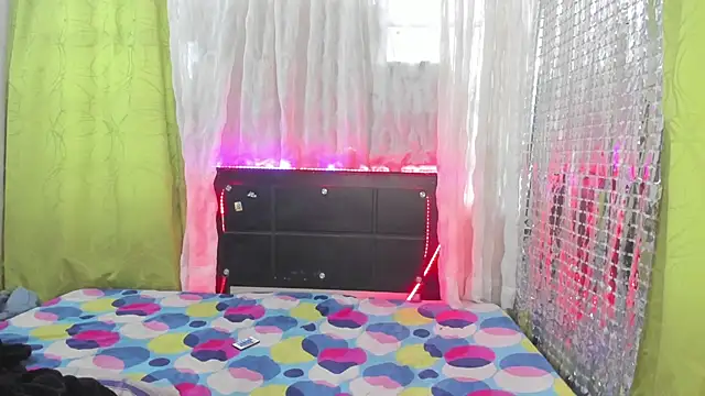 Snapshot of Megan_Miles02 chatting on February 2025 10:00:02 PM Megan Miles02 online show from February 2025 10:00:02 PM