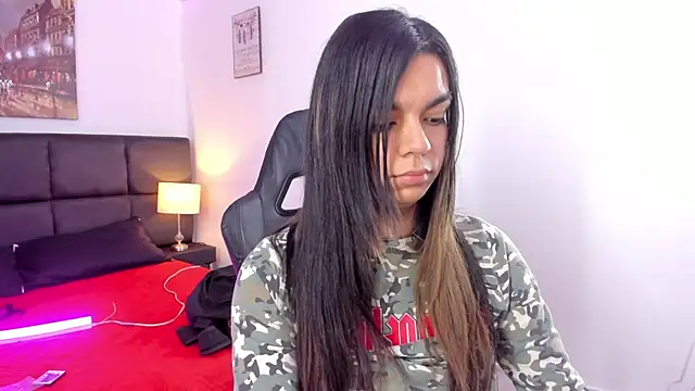 Snapshot of Megan_Miles02 chatting on March 2025 02:10:01 AM Megan Miles02 online show from March 2025 02:10:01 AM