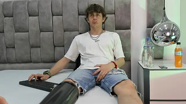 AnthonyAlso online show from October 2025 08:57:01 PM