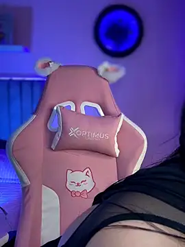 Emily cooper20 online show from March 2026 02:00:02 AM