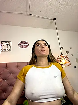 Snapshot of antonella87 chatting on October 2025 11:08:01 PM antonella87 online show from October 2025 11:08:01 PM