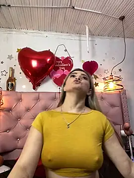 Snapshot of antonella87 chatting on February 2025 12:14:01 AM antonella87 online show from February 2025 12:14:01 AM