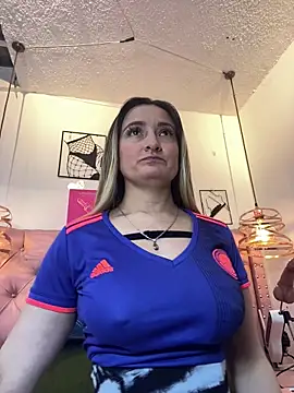 antonella87 online show from June 2026 09:47:01 PM