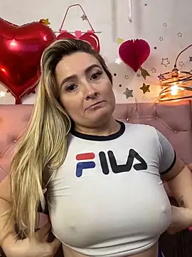Snapshot of antonella87 chatting on February 2025 03:21:01 AM antonella87 online show from February 2025 03:21:01 AM