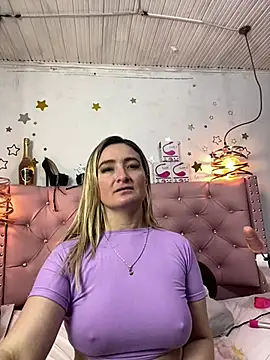 Snapshot of antonella87 chatting on March 2025 05:59:02 AM antonella87 online show from March 2025 05:59:02 AM