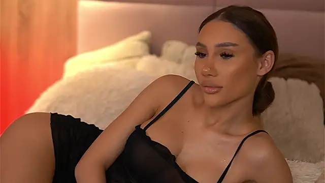 Snapshot of AvaHeath chatting on March 2025 10:34:01 PM AvaHeath online show from March 2025 10:34:01 PM