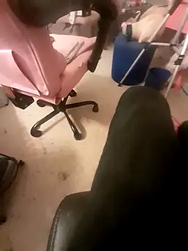 AsStraightAsARuler online show from December 2025 05:45:01 PM