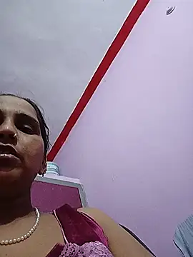 Snapshot of reemacouple007 chatting on July 2026 04:52:01 AM reemacouple007 online show from July 2026 04:52:01 AM