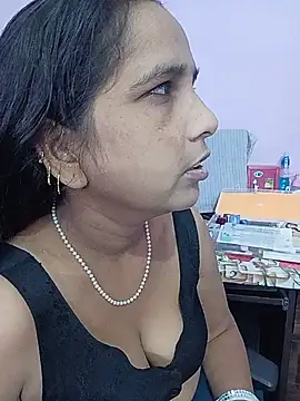 Snapshot of reemacouple007 chatting on July 2026 07:20:01 AM reemacouple007 online show from July 2026 07:20:01 AM