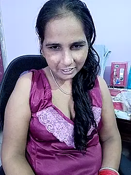 Snapshot of reemacouple007 chatting on July 2026 04:57:02 AM reemacouple007 online show from July 2026 04:57:02 AM