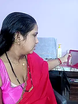 reemacouple007 online show from April 2026 04:47:01 AM