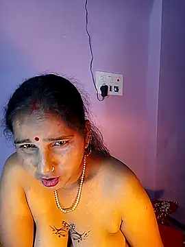 reemacouple007 online show from January 2026 07:12:01 PM