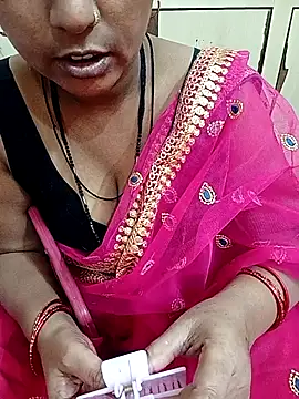 reemacouple007 online show from October 2025 05:53:02 AM