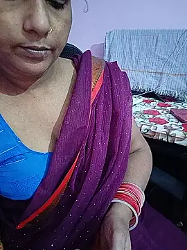 Snapshot of reemacouple007 chatting on June 2026 05:39:01 AM reemacouple007 online show from June 2026 05:39:01 AM
