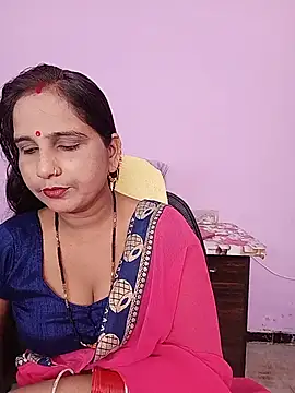 Snapshot of reemacouple007 chatting on June 2026 08:08:02 AM reemacouple007 online show from June 2026 08:08:02 AM