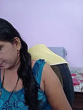 Snapshot of reemacouple007 chatting on June 2026 08:03:01 AM reemacouple007 online show from June 2026 08:03:01 AM