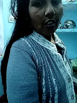 reemacouple007 online show from December 2025 06:34:01 AM