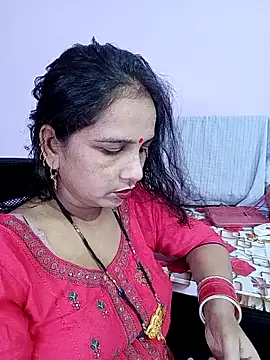 Snapshot of reemacouple007 chatting on June 2026 07:53:01 AM reemacouple007 online show from June 2026 07:53:01 AM